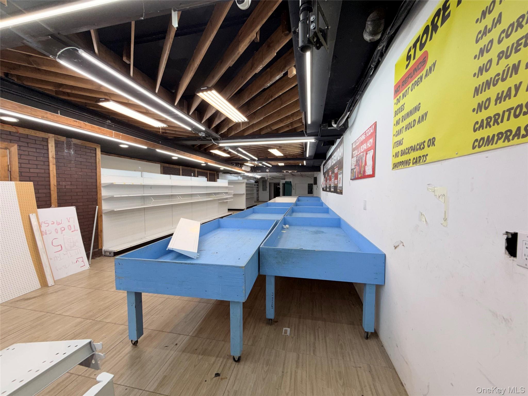 Commercial Lease 198th  Bronx, NY 10458, MLS-958820-13