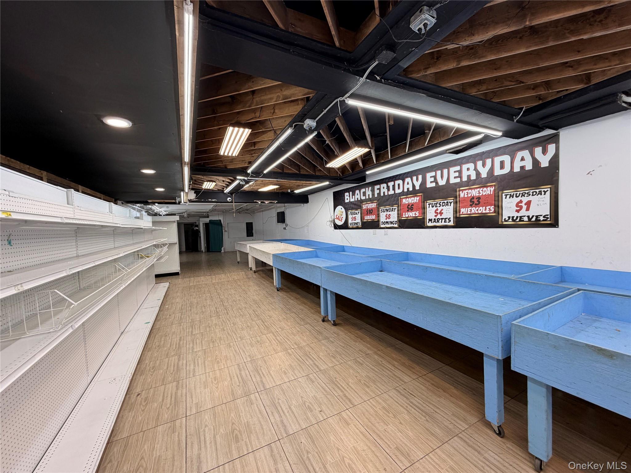 Commercial Lease 198th  Bronx, NY 10458, MLS-958820-14