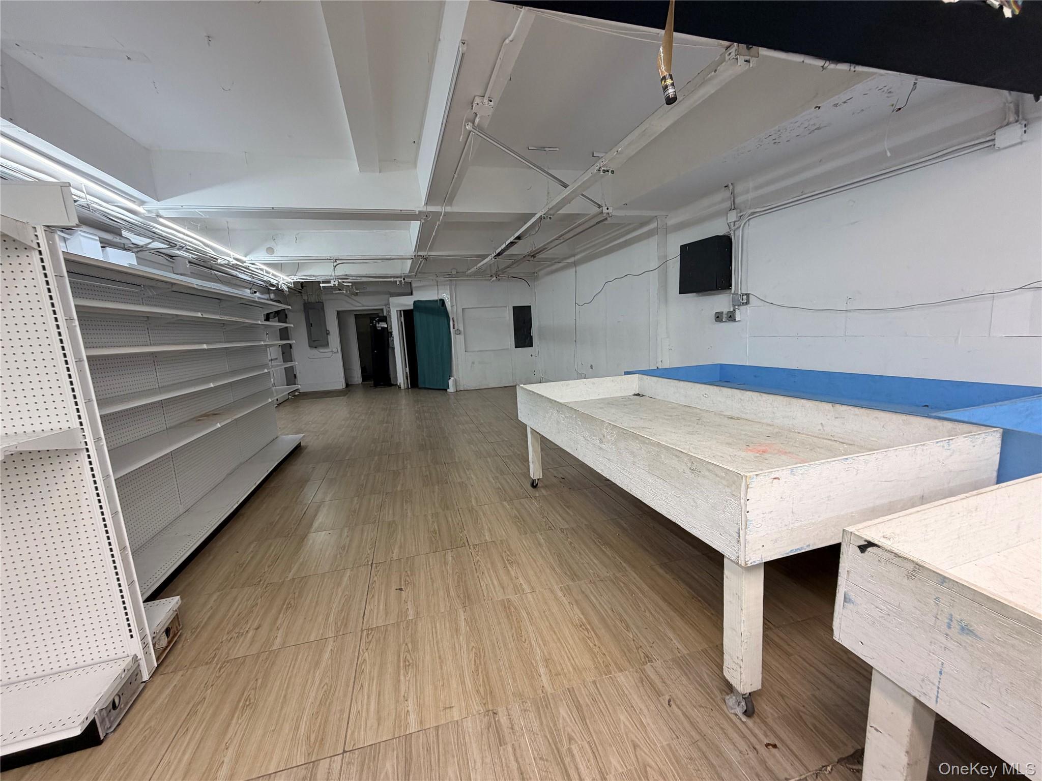 Commercial Lease 198th  Bronx, NY 10458, MLS-958820-16