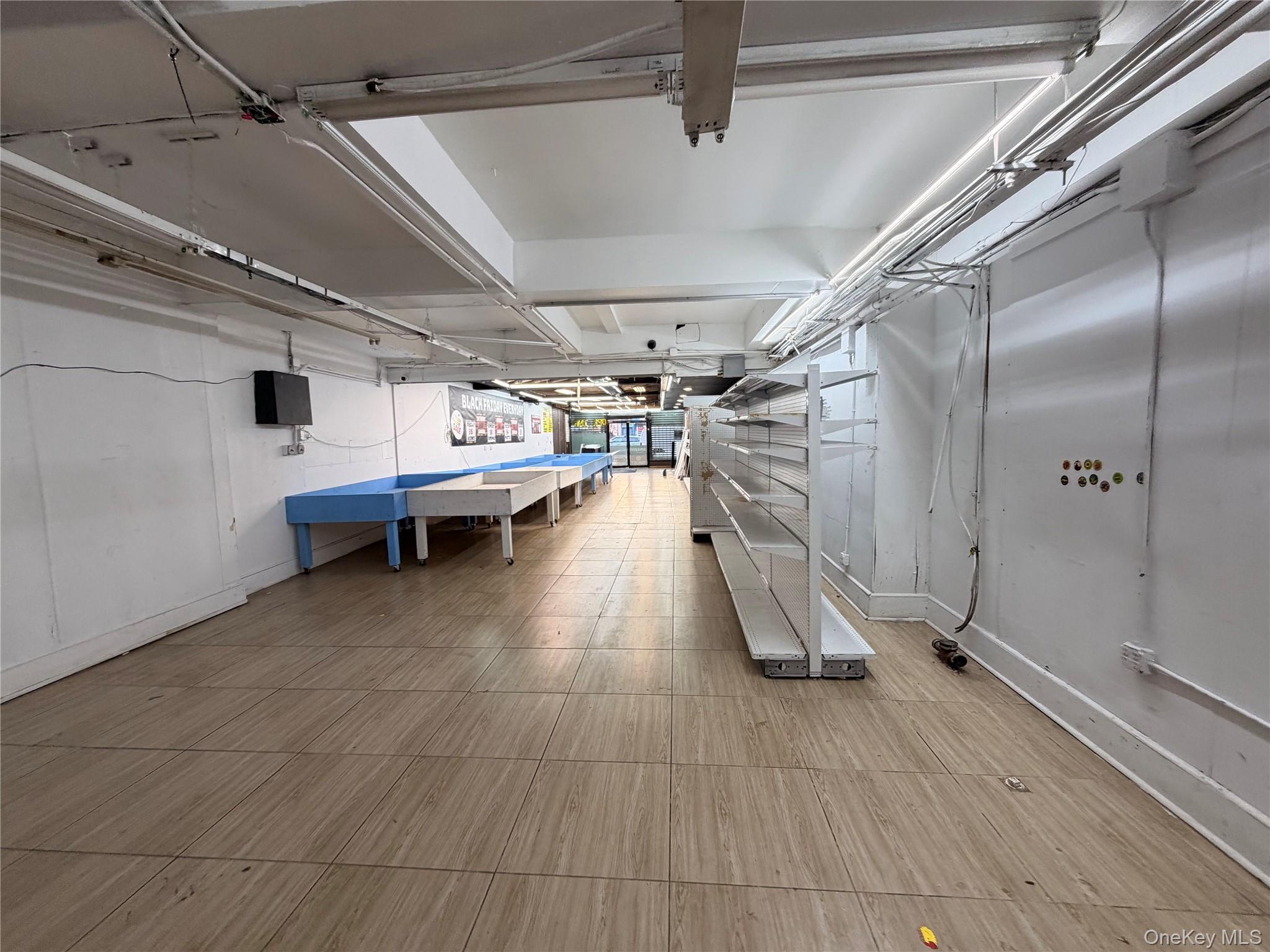 Commercial Lease 198th  Bronx, NY 10458, MLS-958820-22