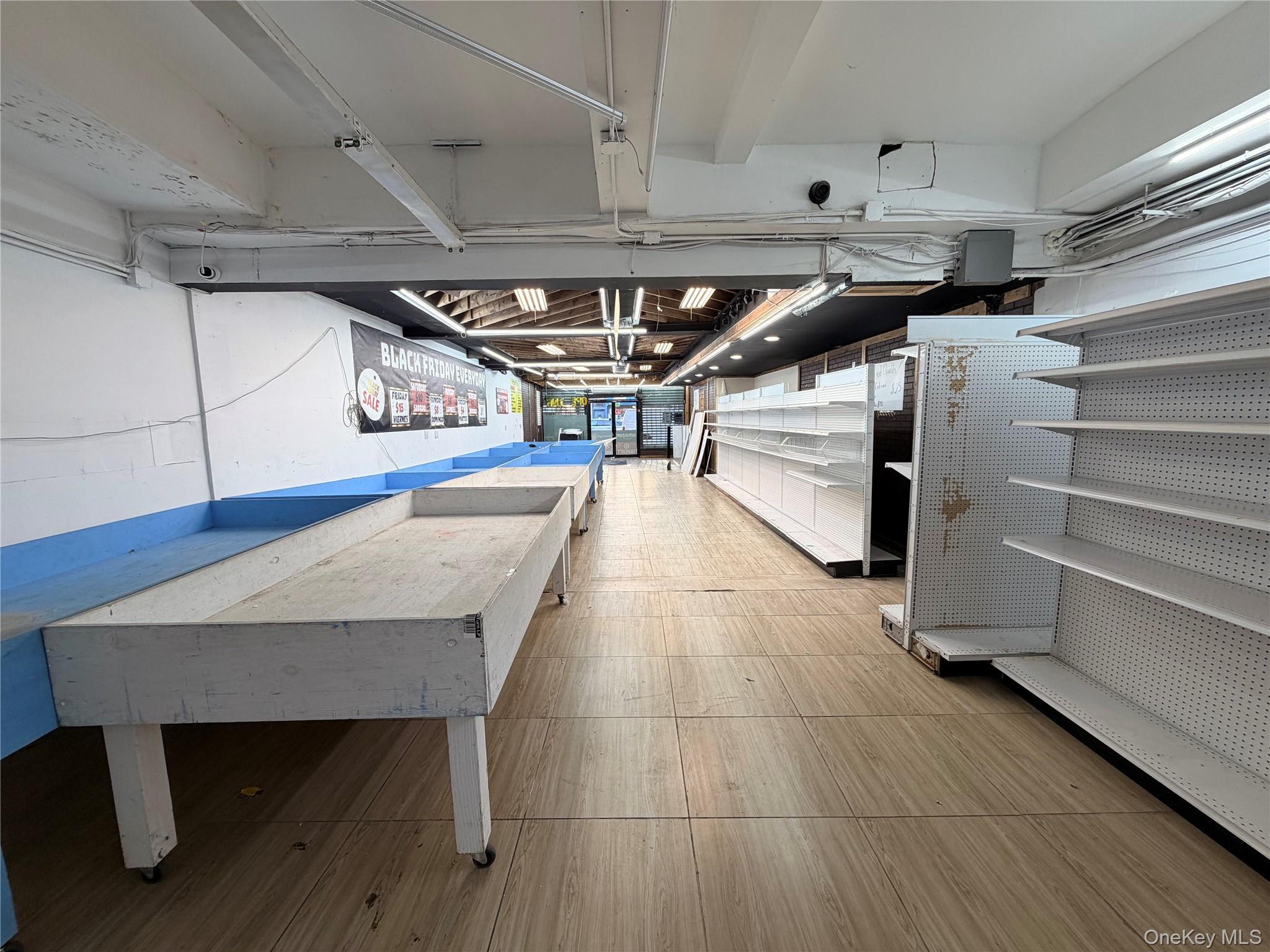 Commercial Lease 198th  Bronx, NY 10458, MLS-958820-23