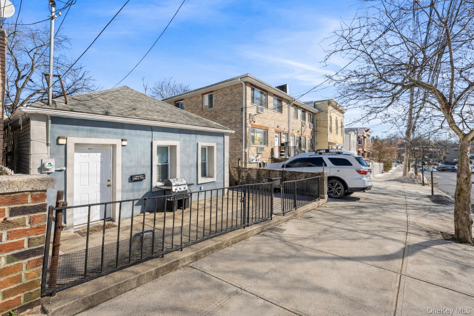 Single Family 216th Bronx, NY 10469, MLS-958823-11