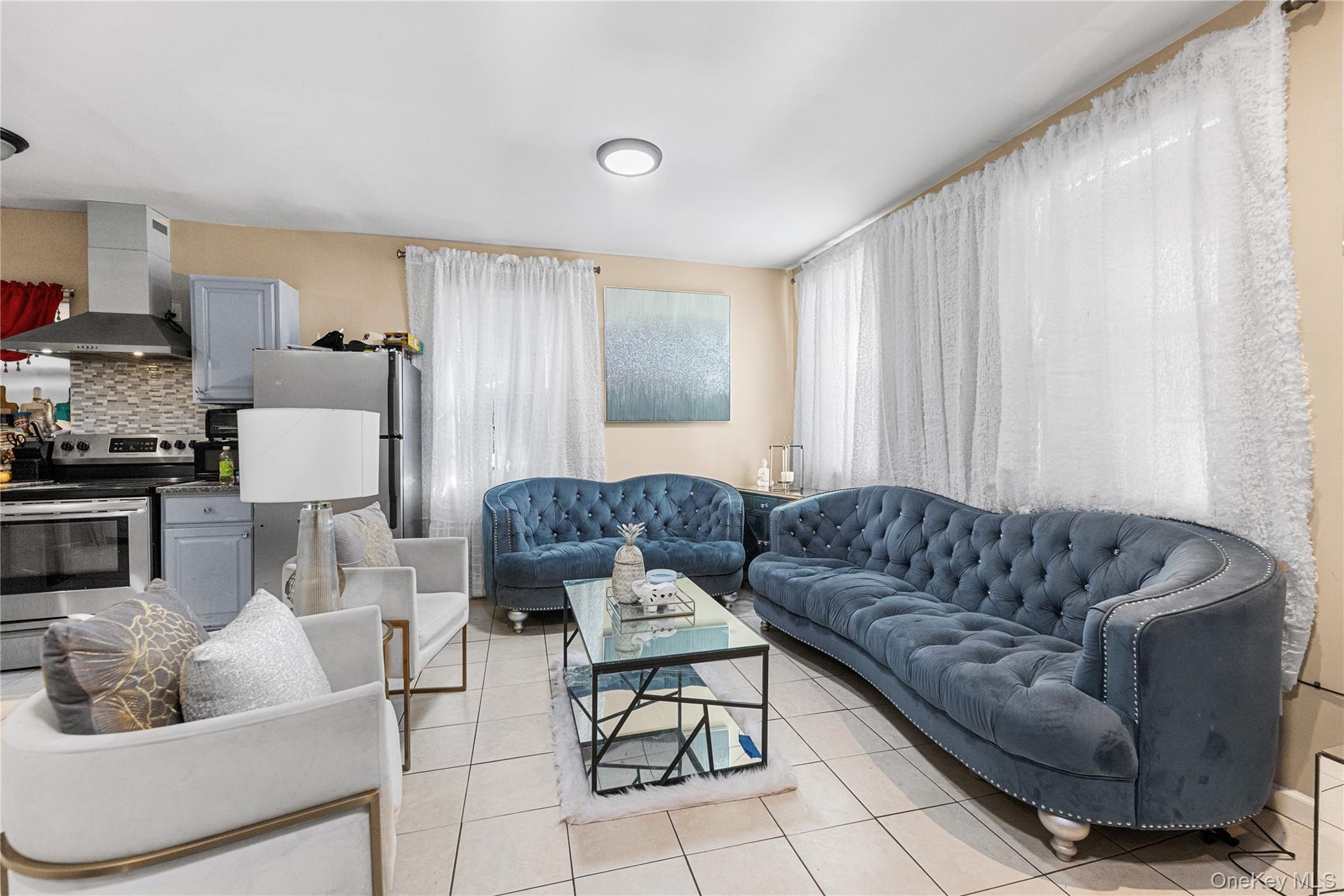 Single Family 216th Bronx, NY 10469, MLS-958823-2