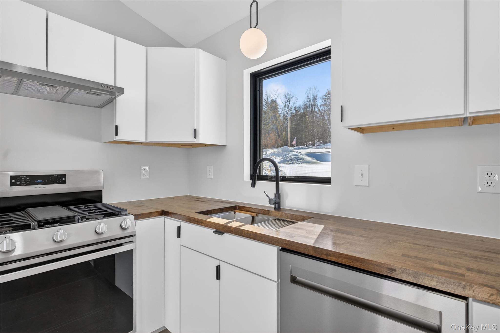 Single Family High Point Mountain Ulster County, NY 12461, MLS-958833-12