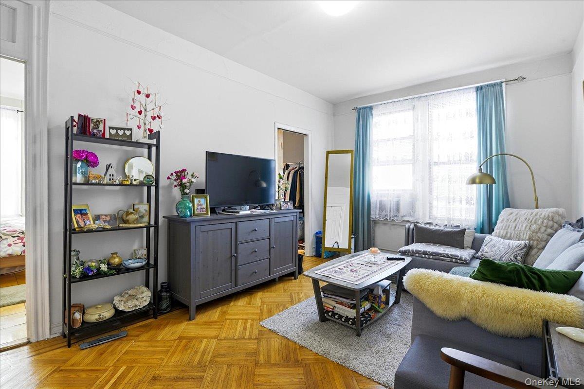 Single Family 60th Queens, NY 11378, MLS-958843-14