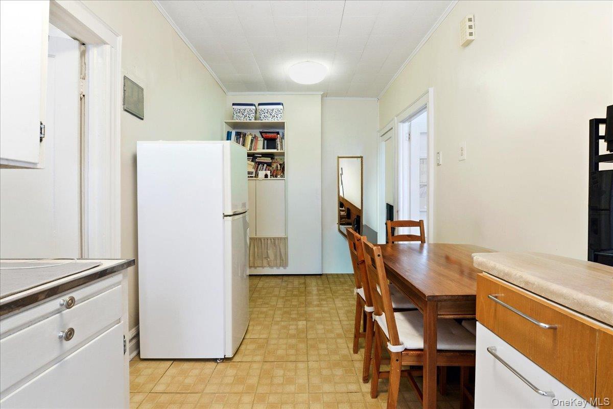 Single Family 60th Queens, NY 11378, MLS-958843-18