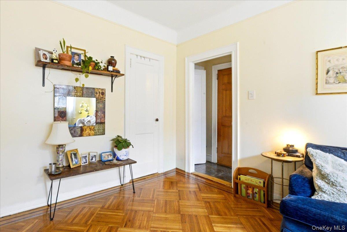 Single Family 60th Queens, NY 11378, MLS-958843-9