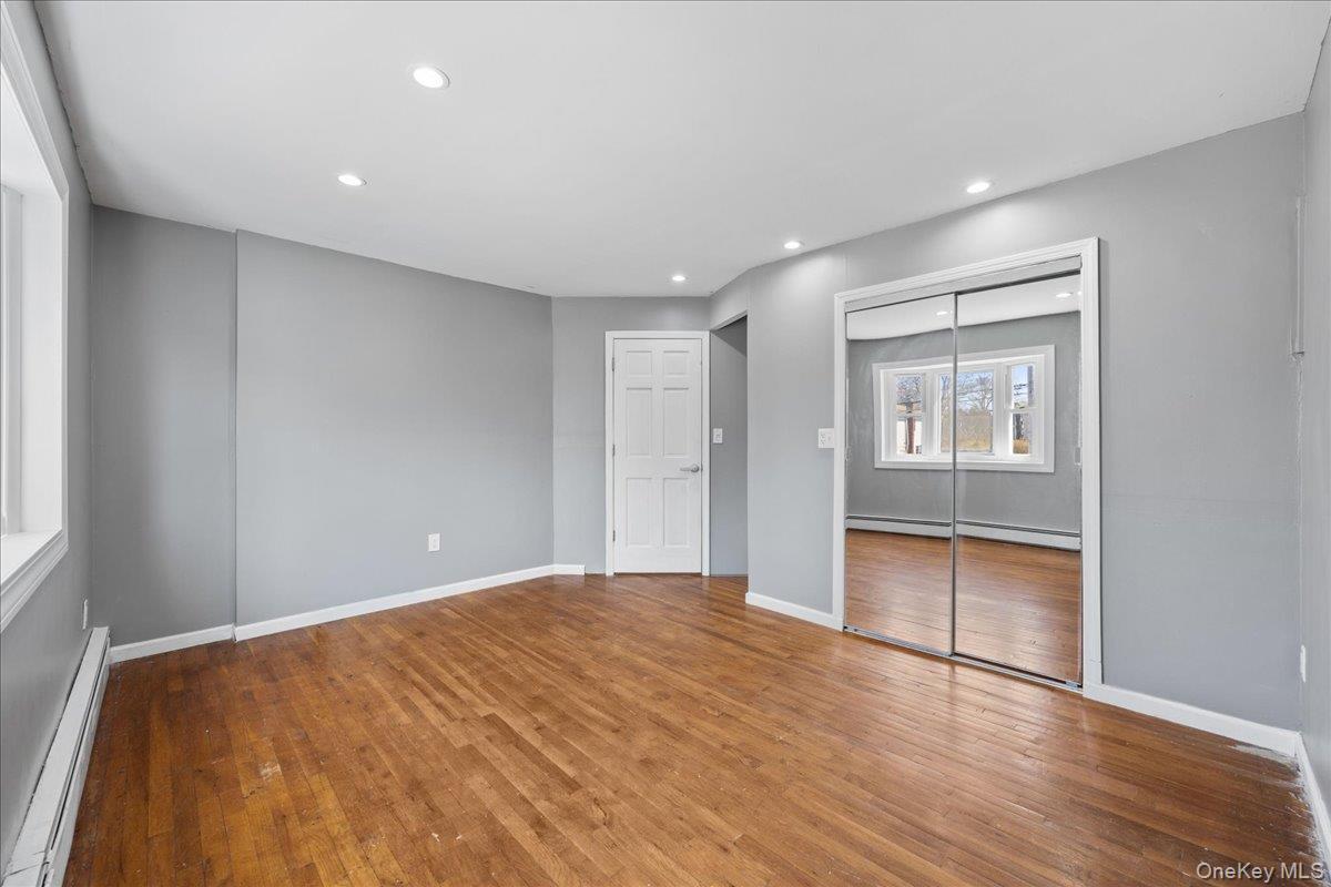 Single Family 11th  Suffolk County, NY 11746, MLS-958865-10