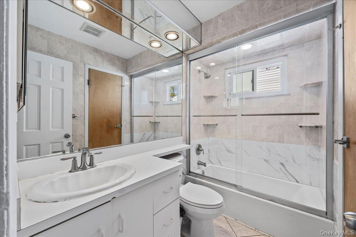 Single Family 11th  Suffolk County, NY 11746, MLS-958865-12