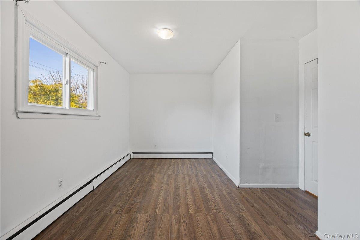 Single Family 11th  Suffolk County, NY 11746, MLS-958865-17