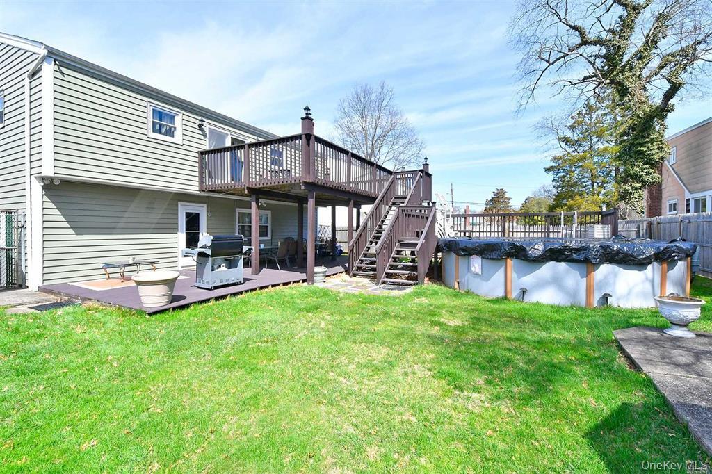 Single Family 11th  Suffolk County, NY 11746, MLS-958865-25