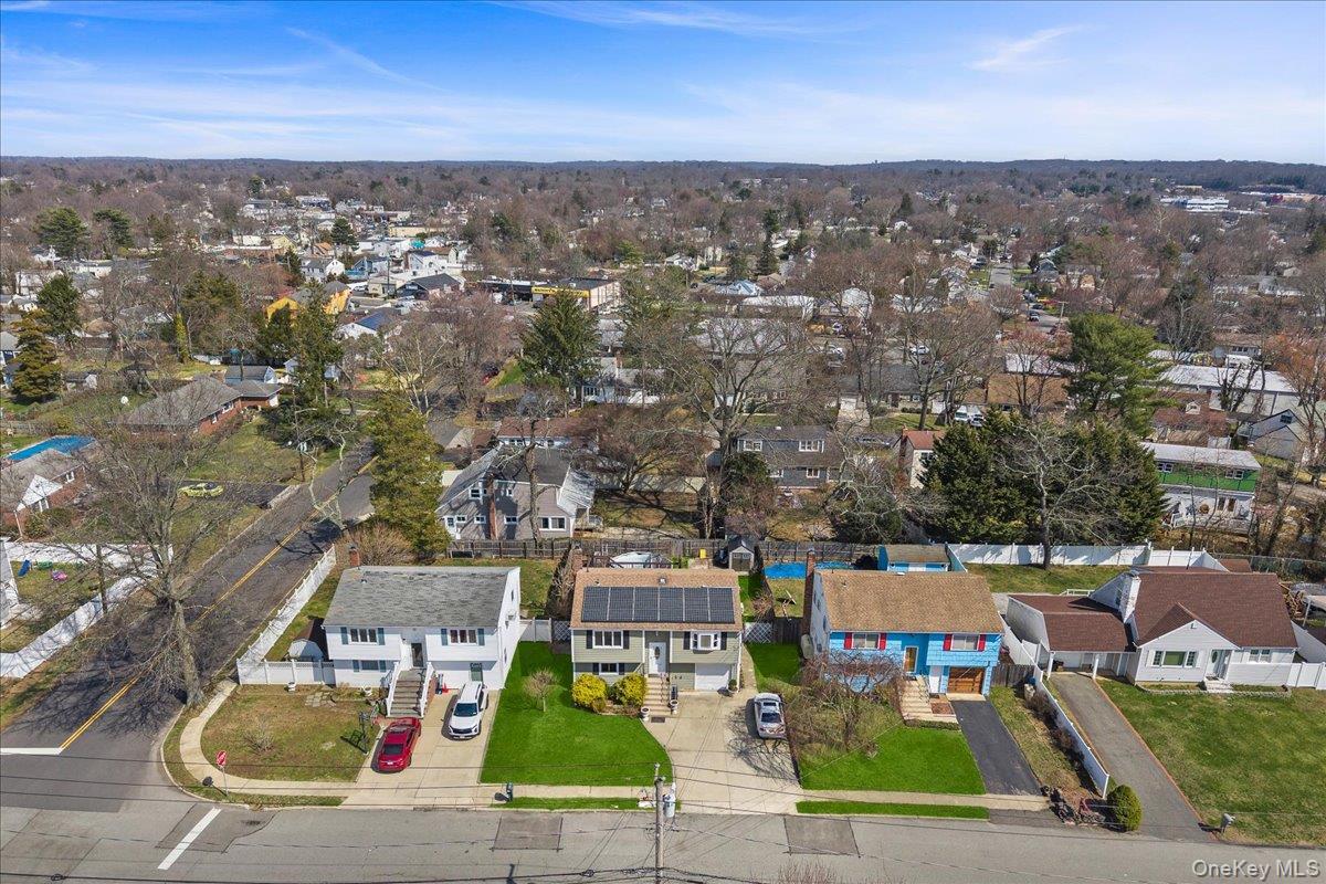 Single Family 11th  Suffolk County, NY 11746, MLS-958865-3