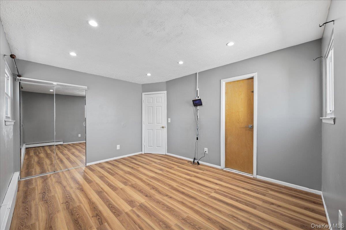 Single Family 11th  Suffolk County, NY 11746, MLS-958865-8