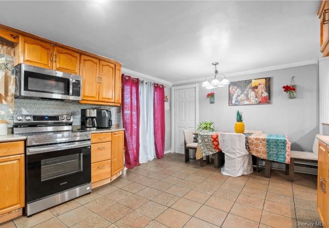 Single Family Village  Suffolk County, NY 11713, MLS-958921-5