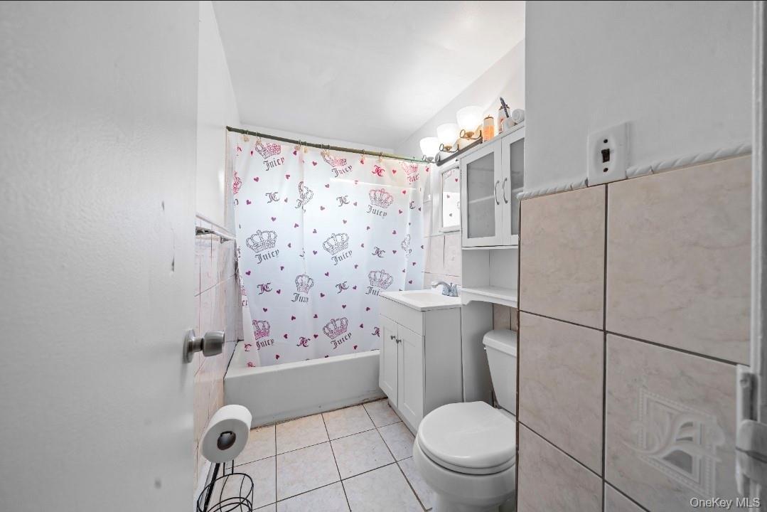 Single Family Village  Suffolk County, NY 11713, MLS-958921-7