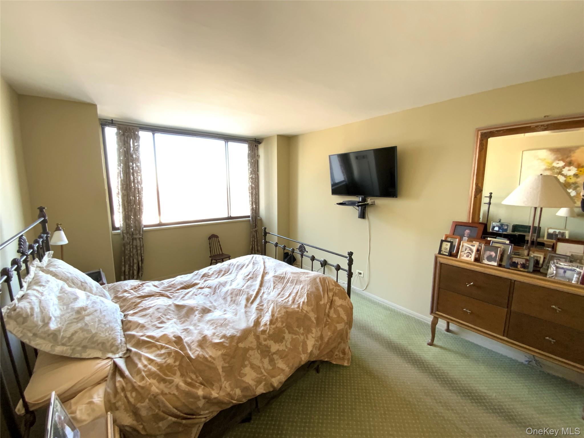 Coop Grand Central  Queens, NY 11005, MLS-958937-11