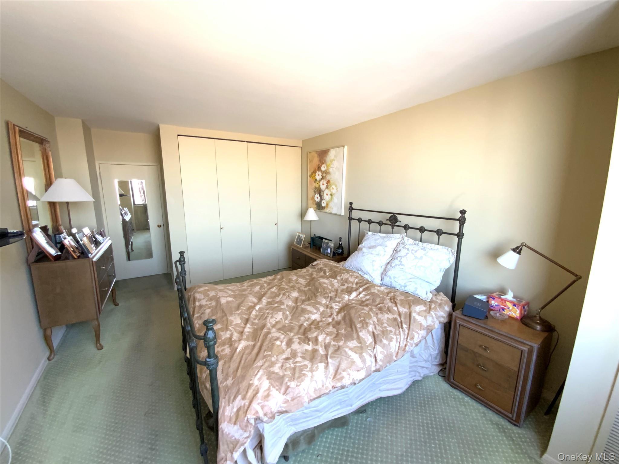 Coop Grand Central  Queens, NY 11005, MLS-958937-12