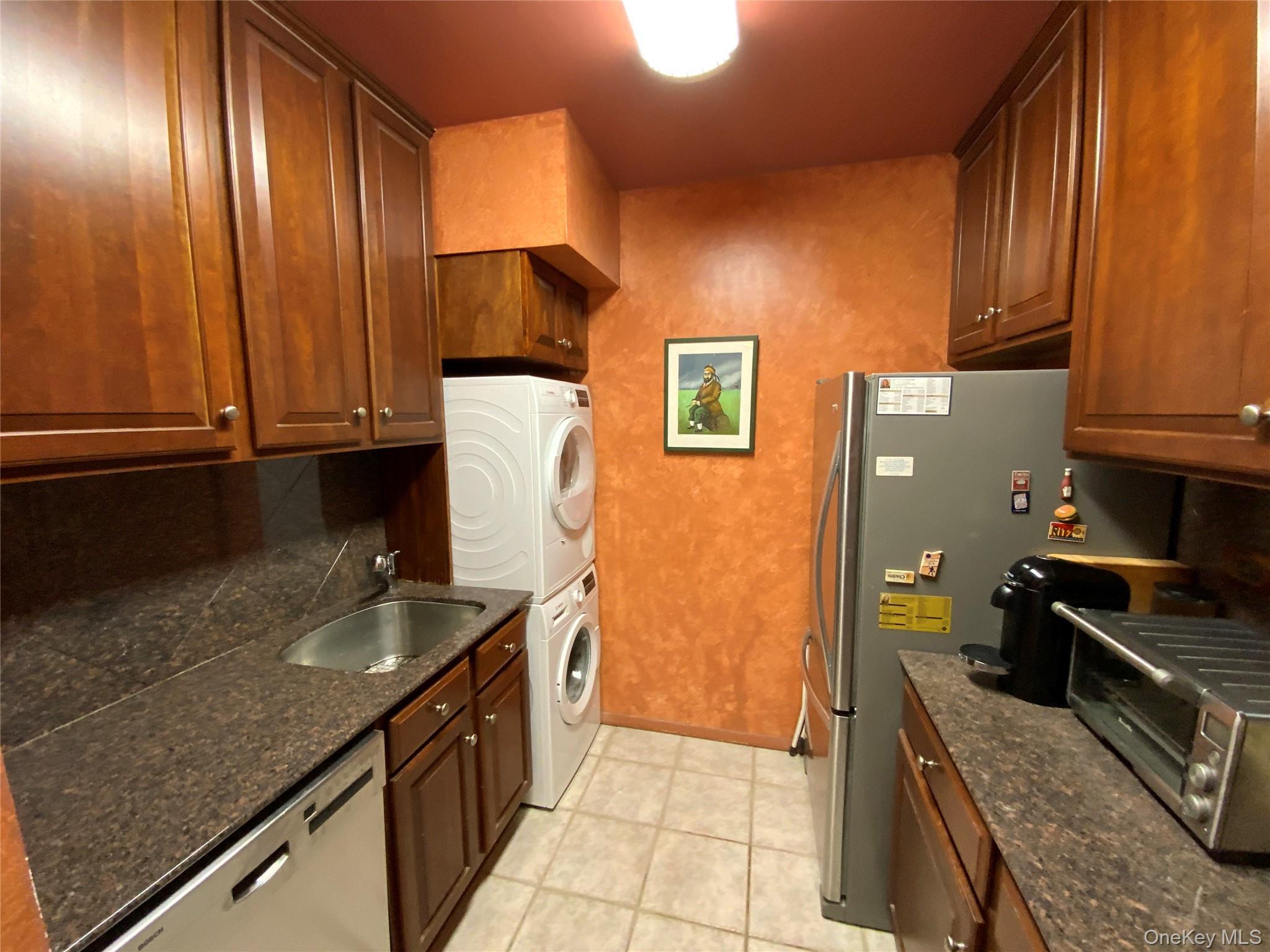 Coop Grand Central  Queens, NY 11005, MLS-958937-7