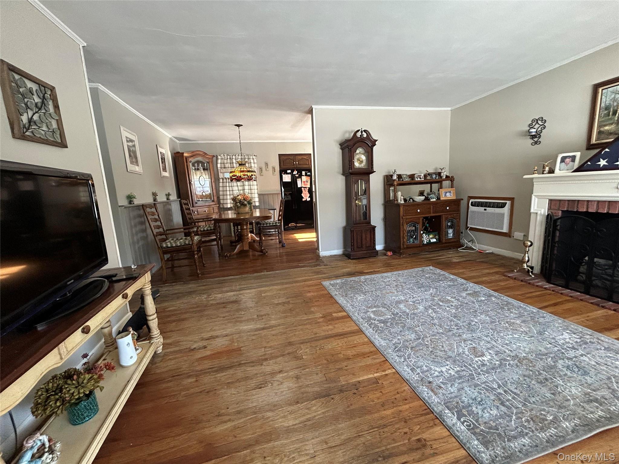 Single Family Hyman  Suffolk County, NY 11706, MLS-958951-12