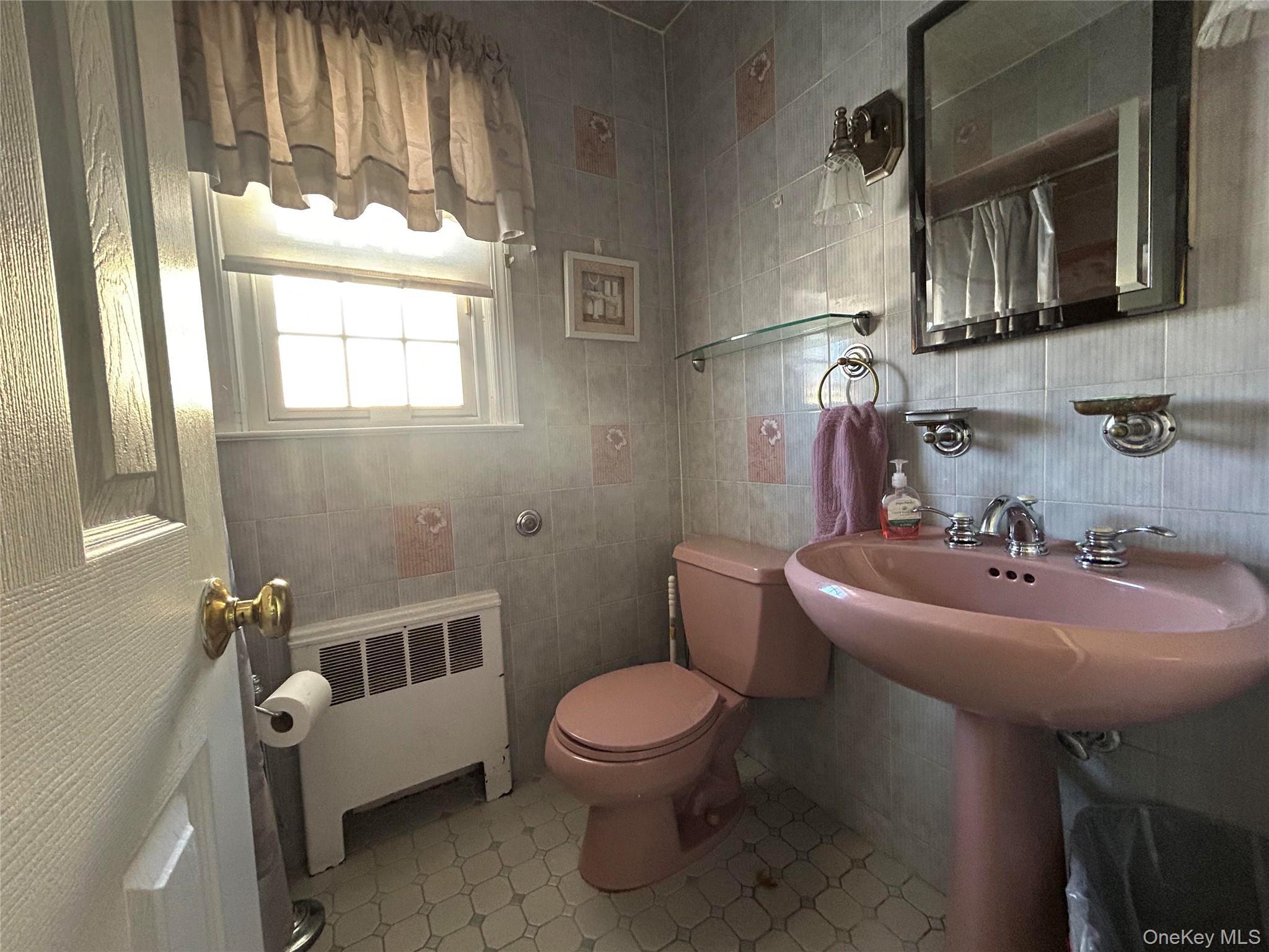 Single Family Hyman  Suffolk County, NY 11706, MLS-958951-15