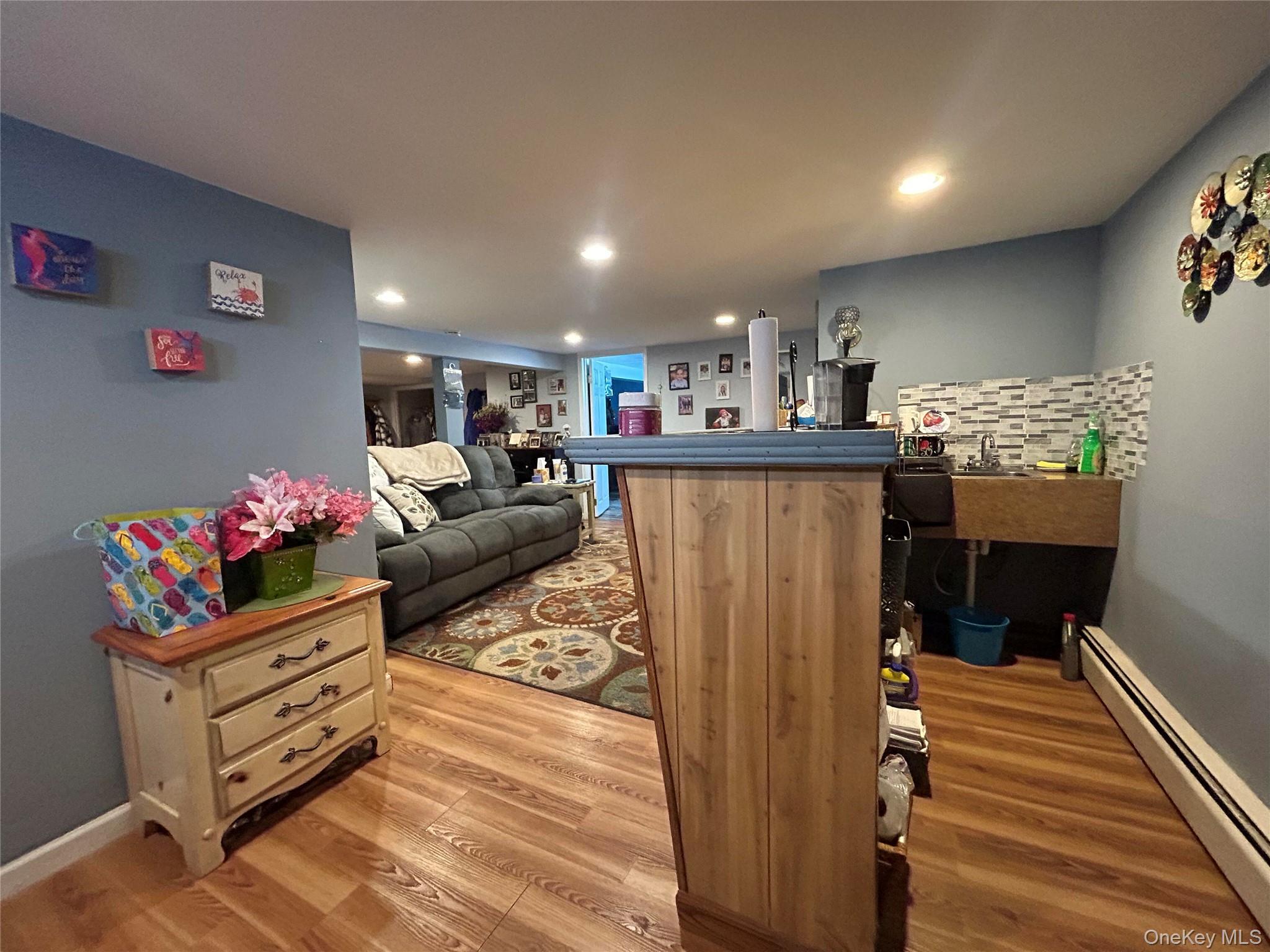 Single Family Hyman  Suffolk County, NY 11706, MLS-958951-22