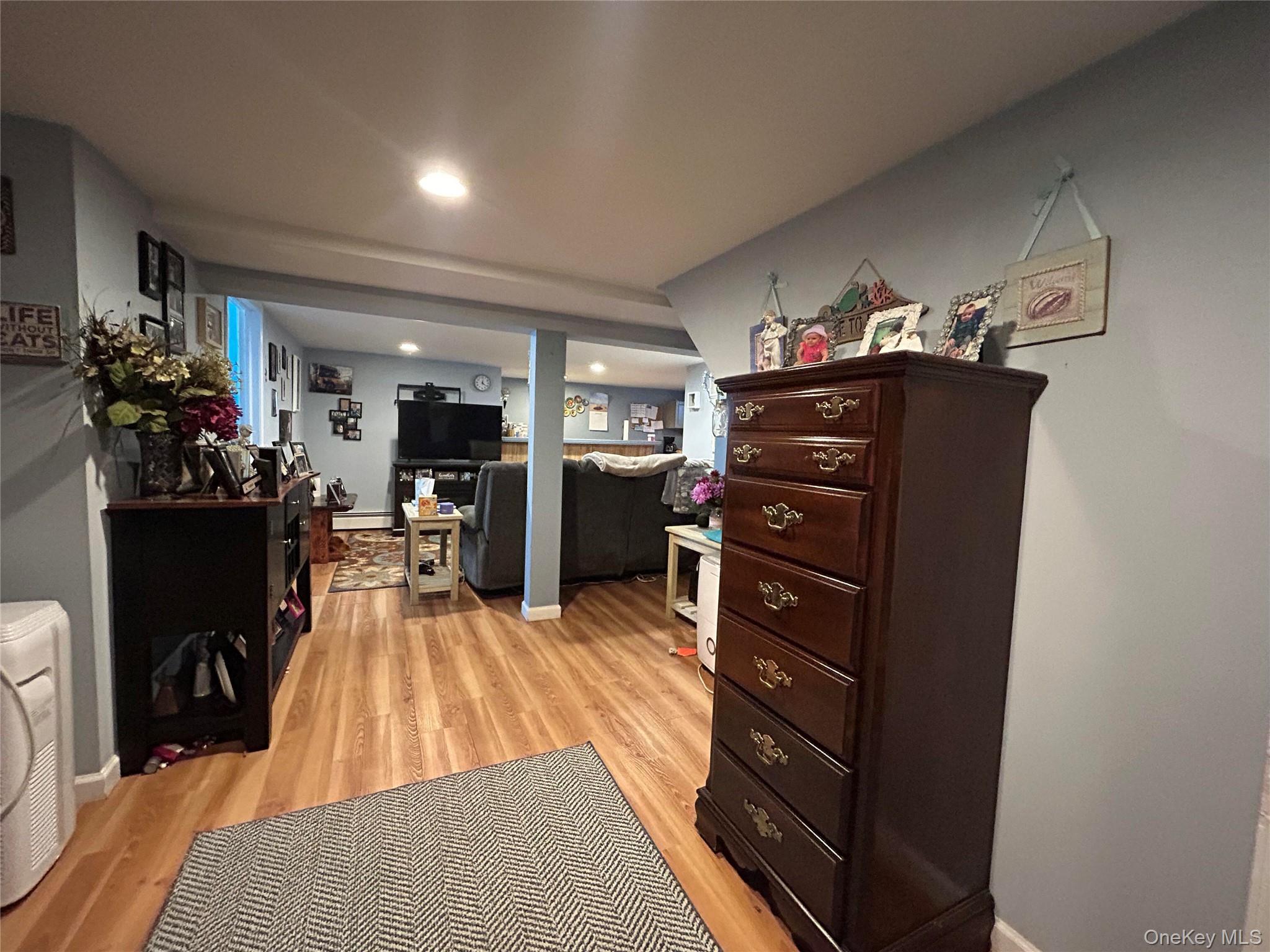 Single Family Hyman  Suffolk County, NY 11706, MLS-958951-25