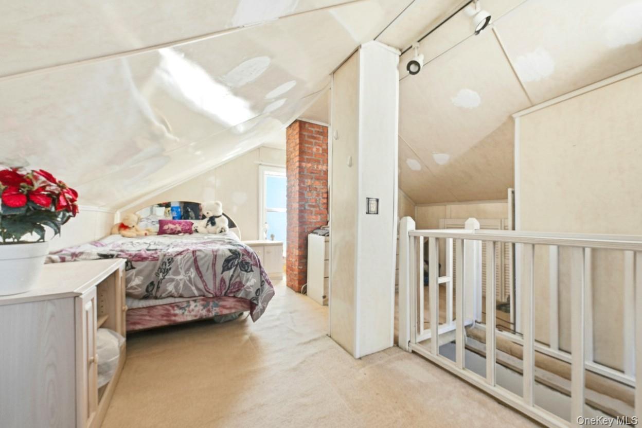 Single Family 239th  Queens, NY 11426, MLS-958979-11