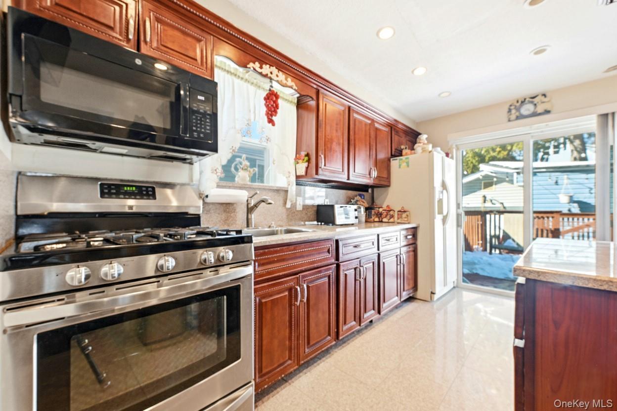 Single Family 239th  Queens, NY 11426, MLS-958979-5