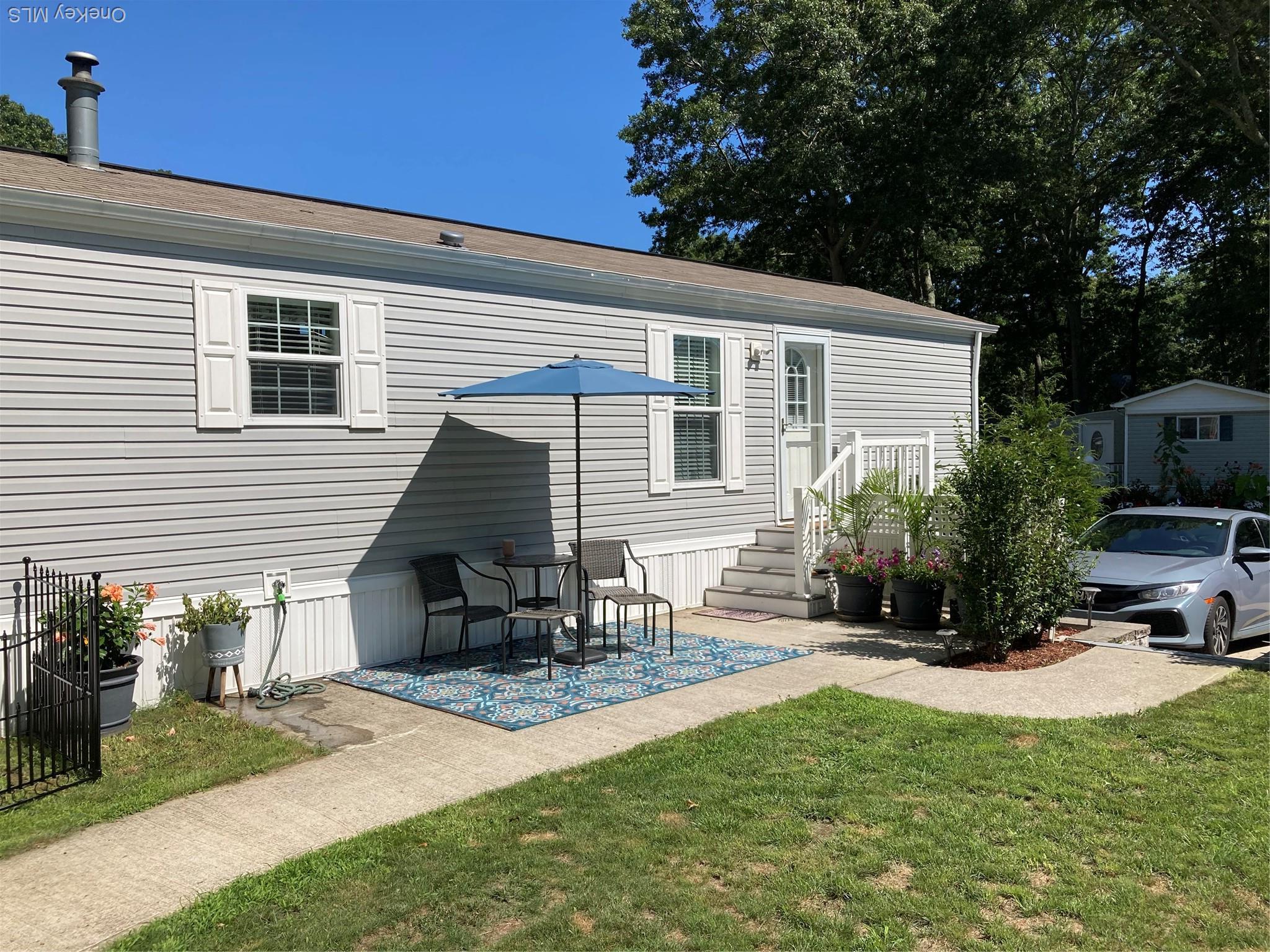 Single Family Old Country  Suffolk County, NY 11901, MLS-958982-10