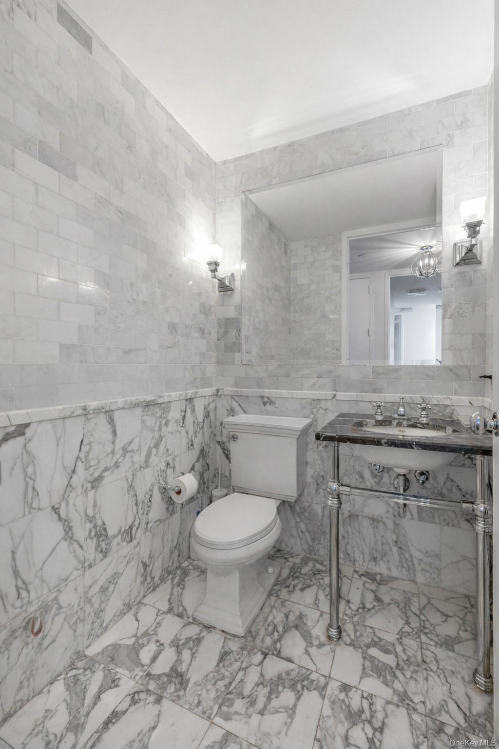 Condo 60th  Manhattan, NY 10022, MLS-959001-23