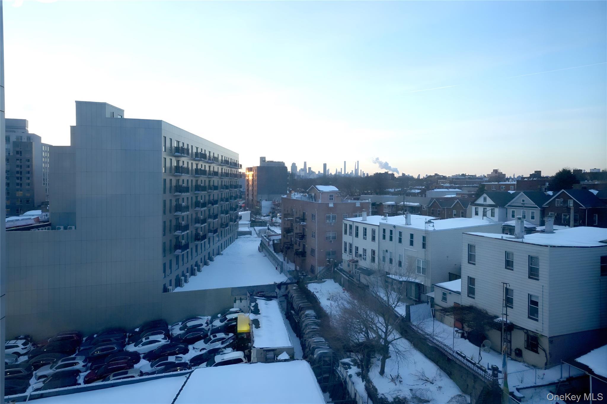 Condo Queens  Queens, NY 11377, MLS-959073-10