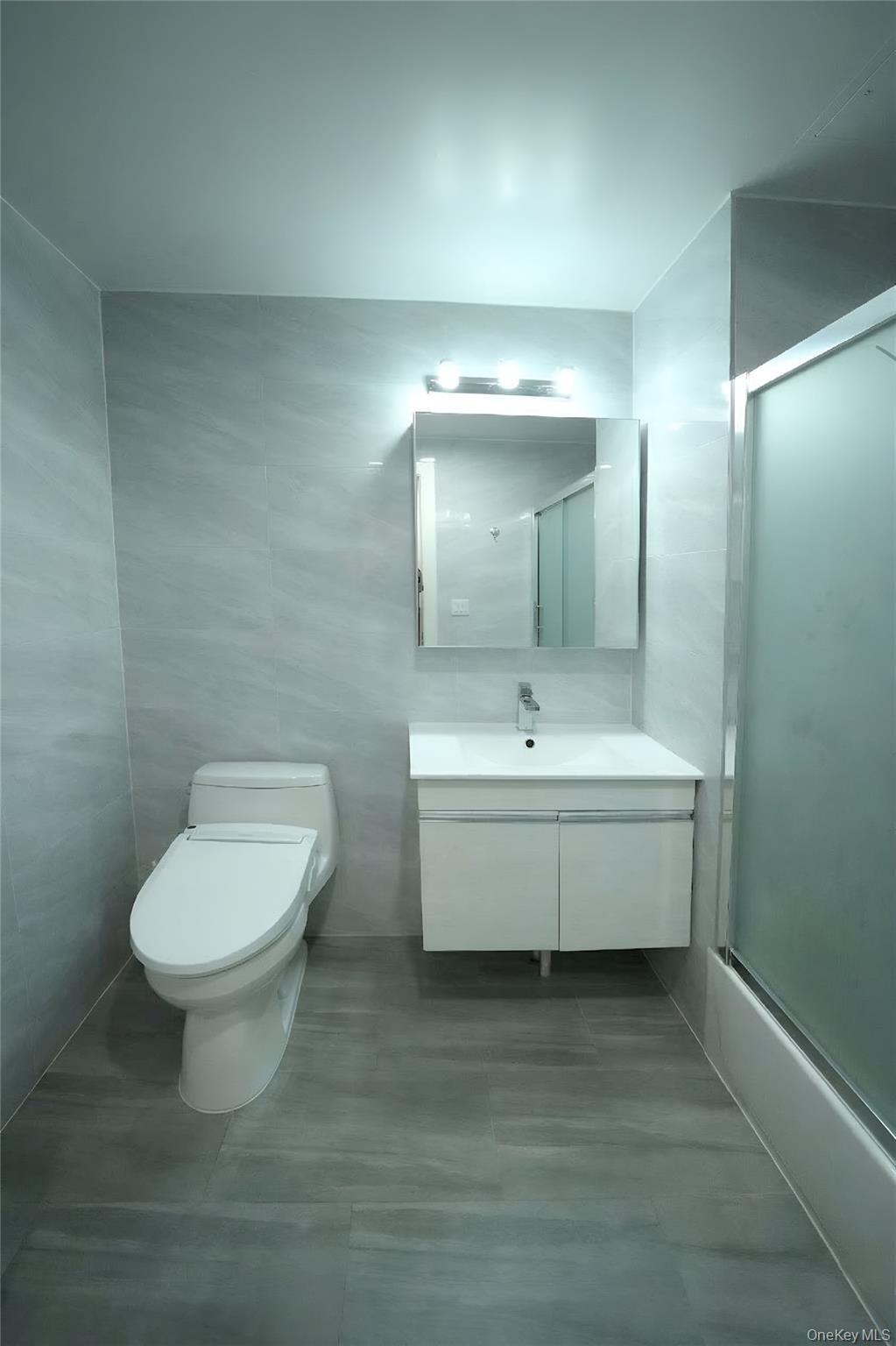 Condo Queens  Queens, NY 11377, MLS-959073-8