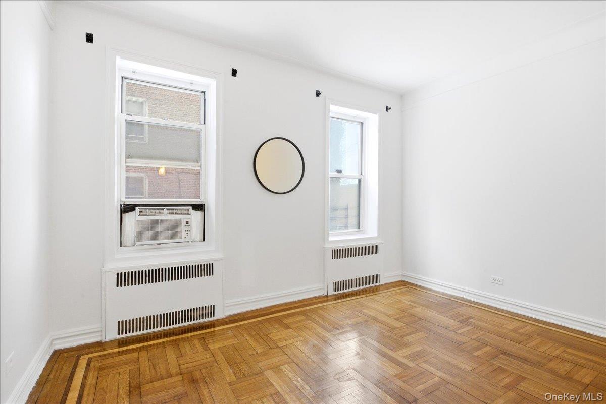 Coop 76th  Queens, NY 11375, MLS-959074-5