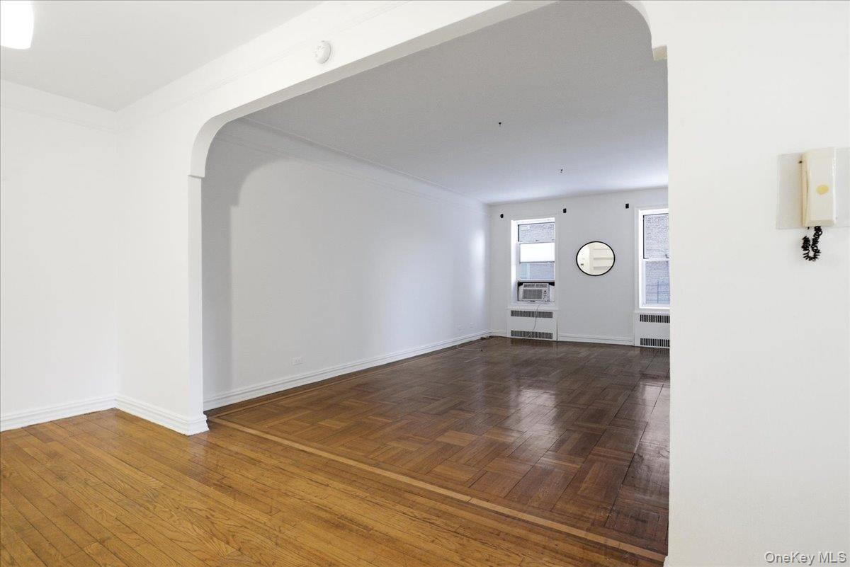 Coop 76th  Queens, NY 11375, MLS-959074-9