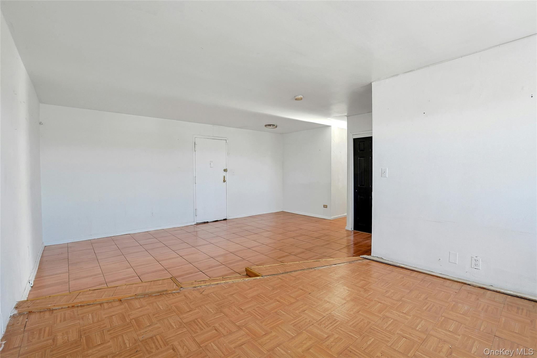 Coop Sedgwick  Bronx, NY 10468, MLS-959101-8