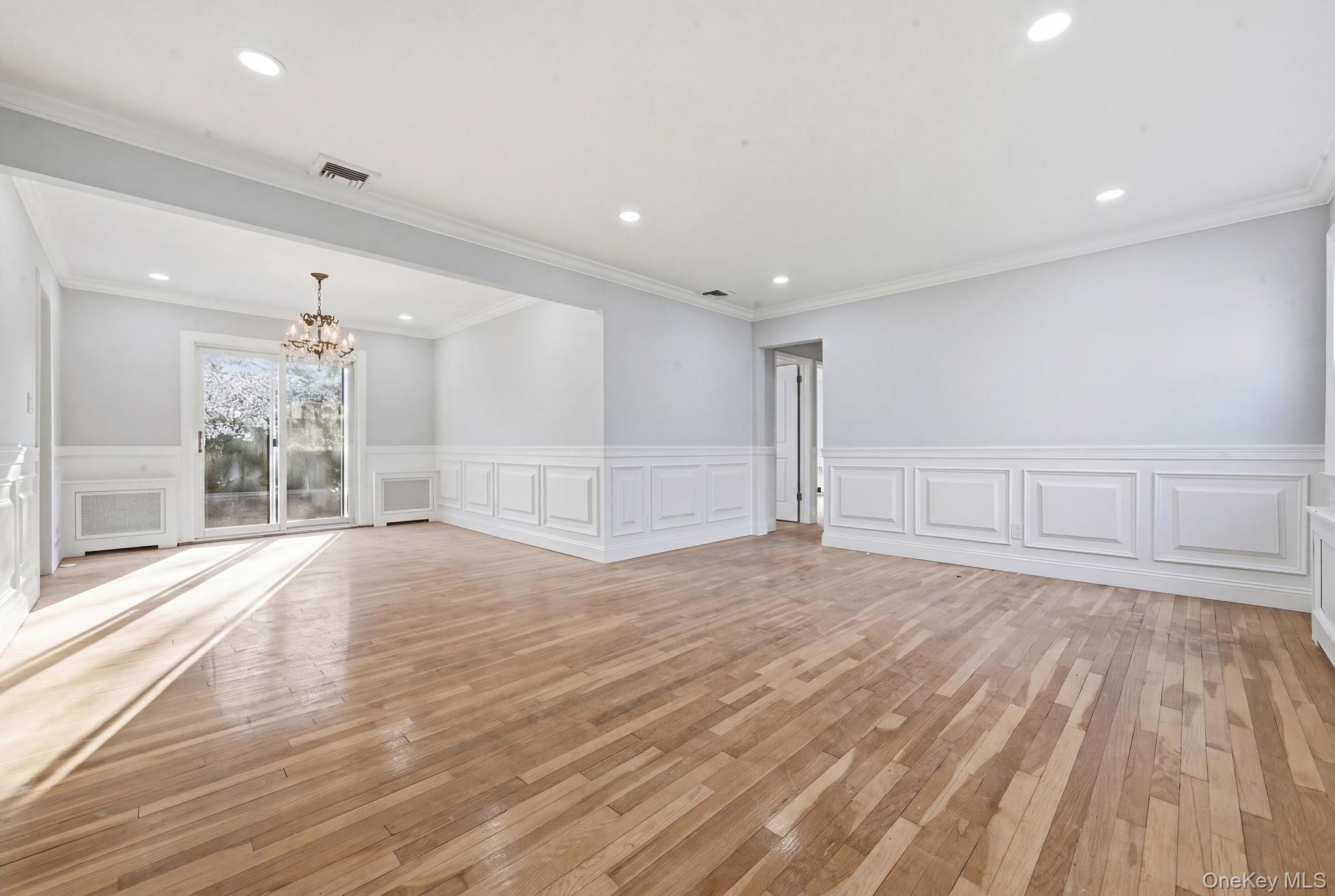 Single Family School  Nassau County, NY 11510, MLS-959120-19
