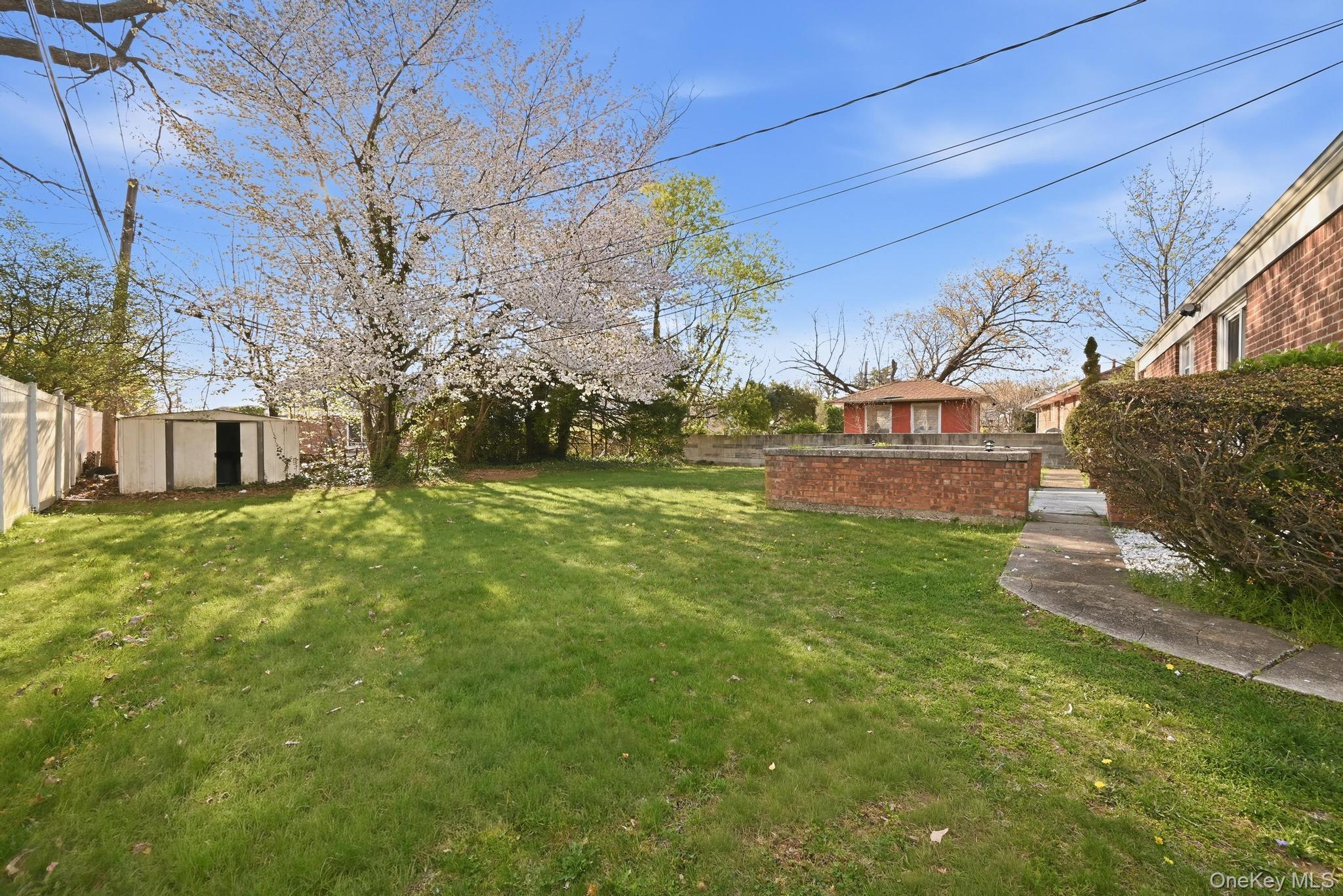 Single Family School  Nassau County, NY 11510, MLS-959120-2