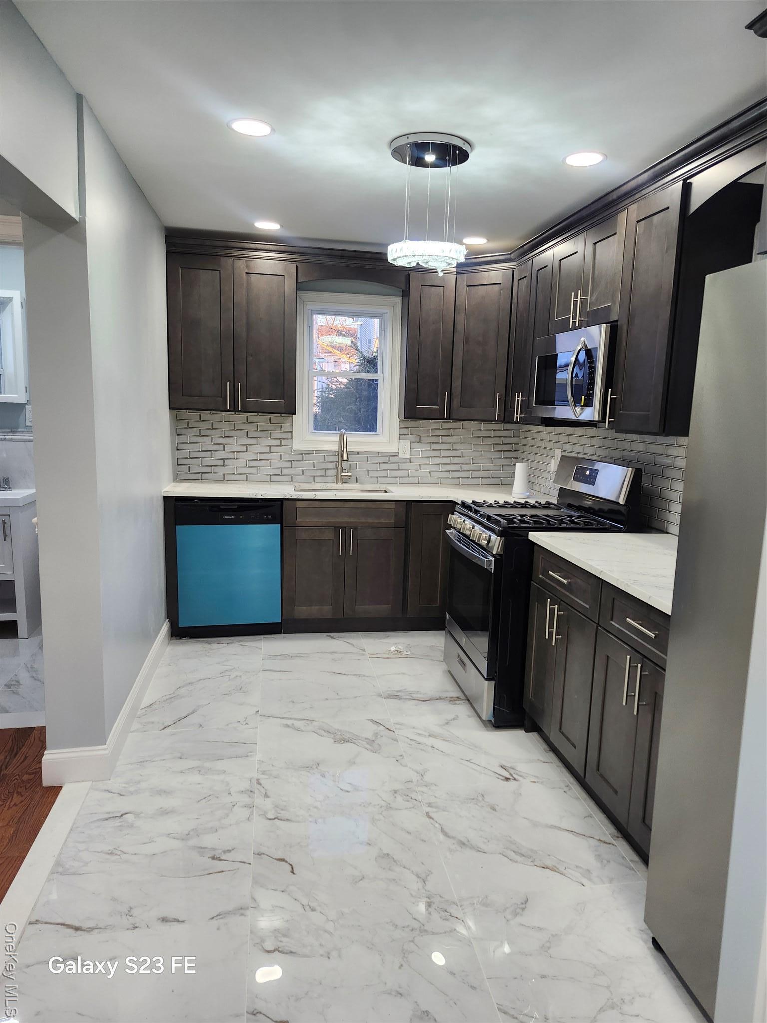 Single Family 114th  Queens, NY 11412, MLS-959131-10