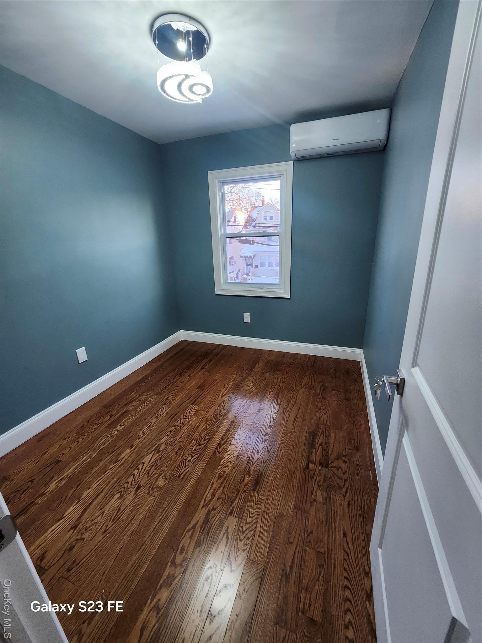 Single Family 114th  Queens, NY 11412, MLS-959131-6