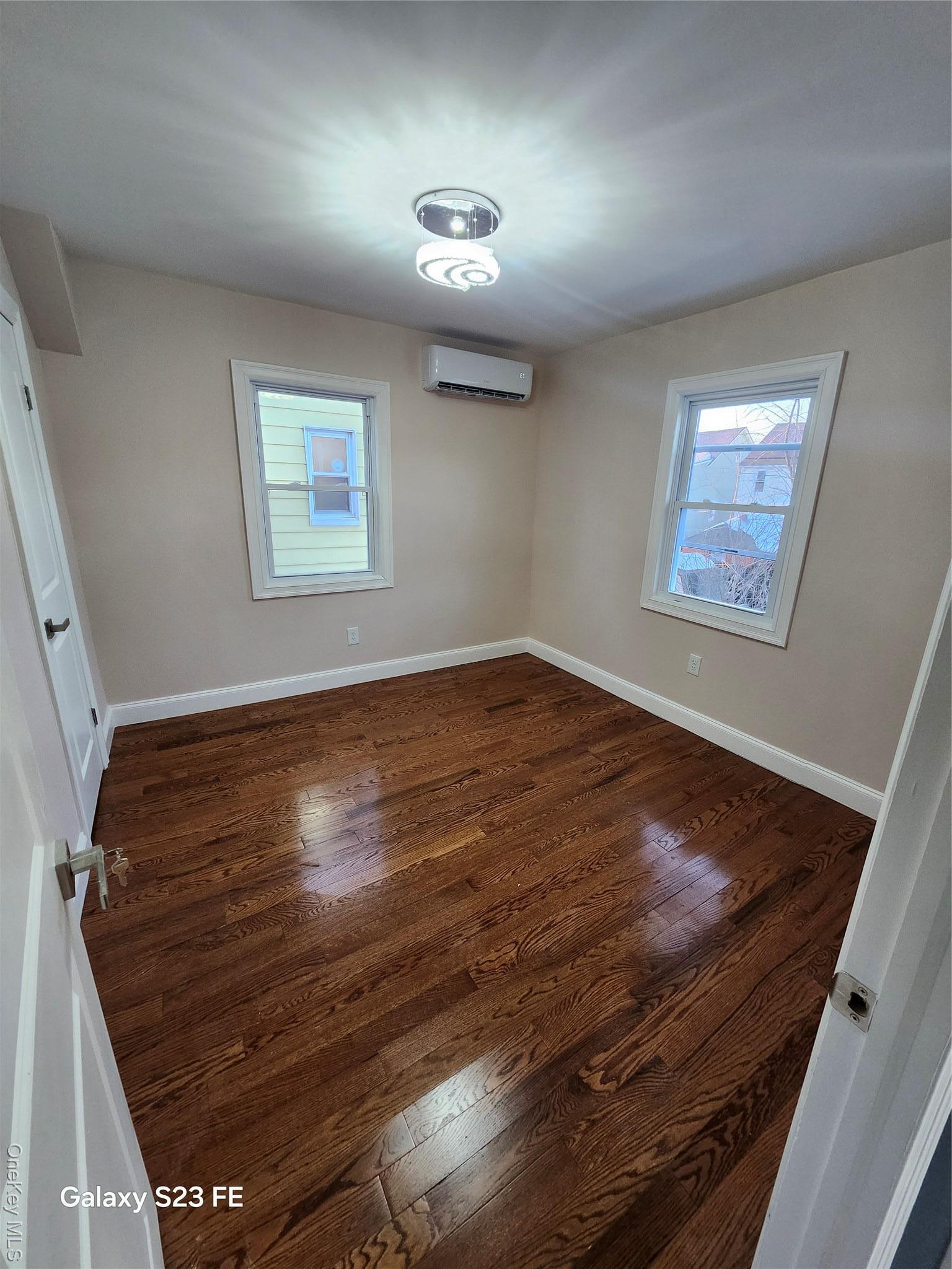 Single Family 114th  Queens, NY 11412, MLS-959131-7