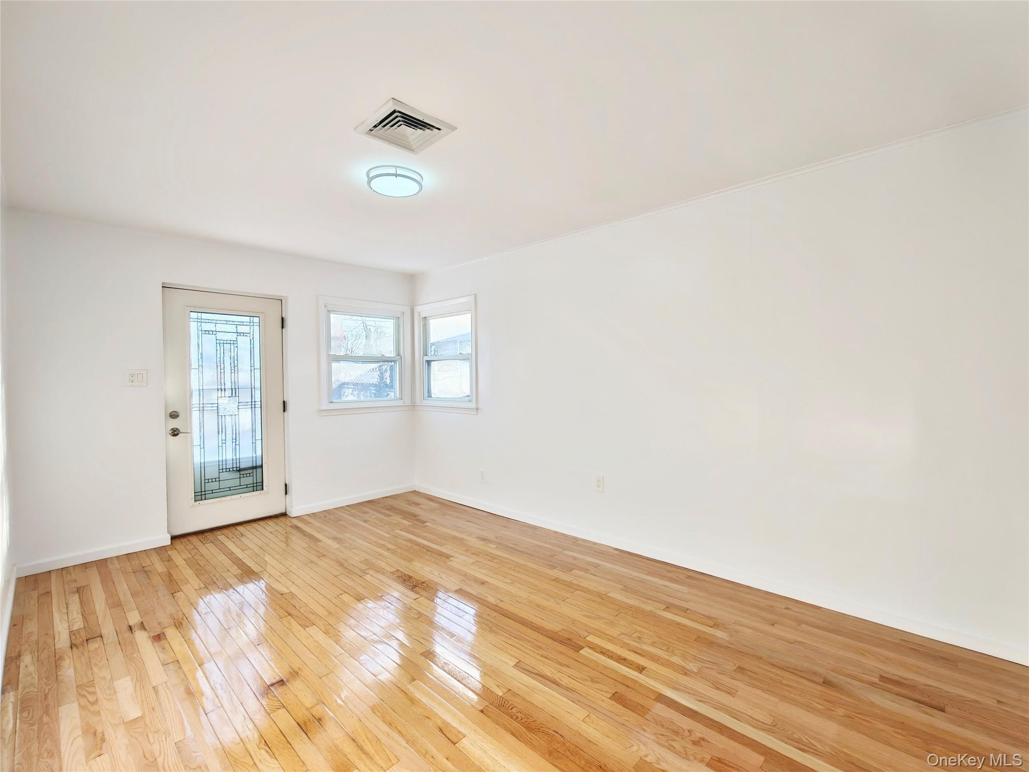 Single Family 24th Rd  Queens, NY 11357, MLS-959140-20