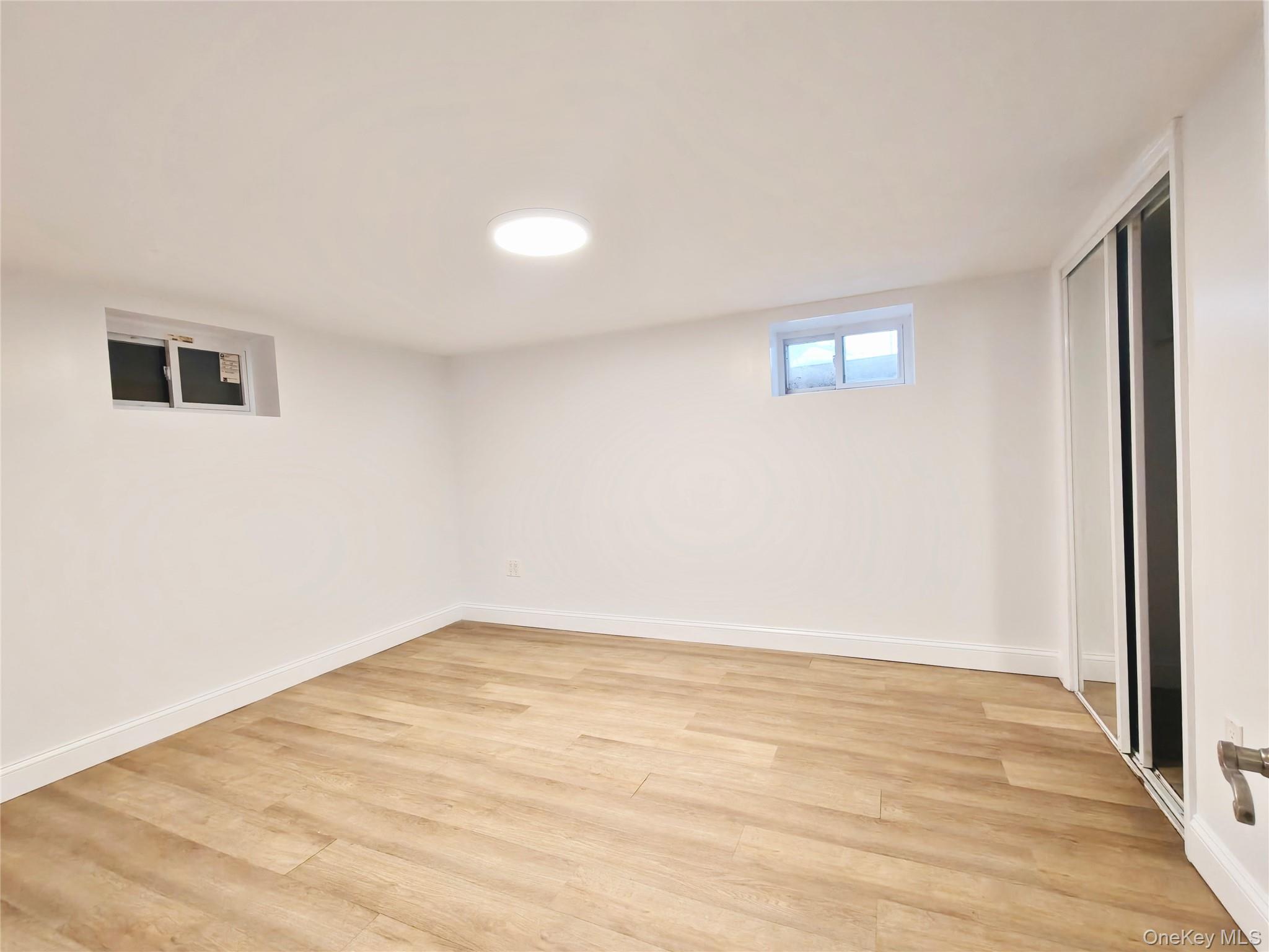 Single Family 24th Rd  Queens, NY 11357, MLS-959140-26