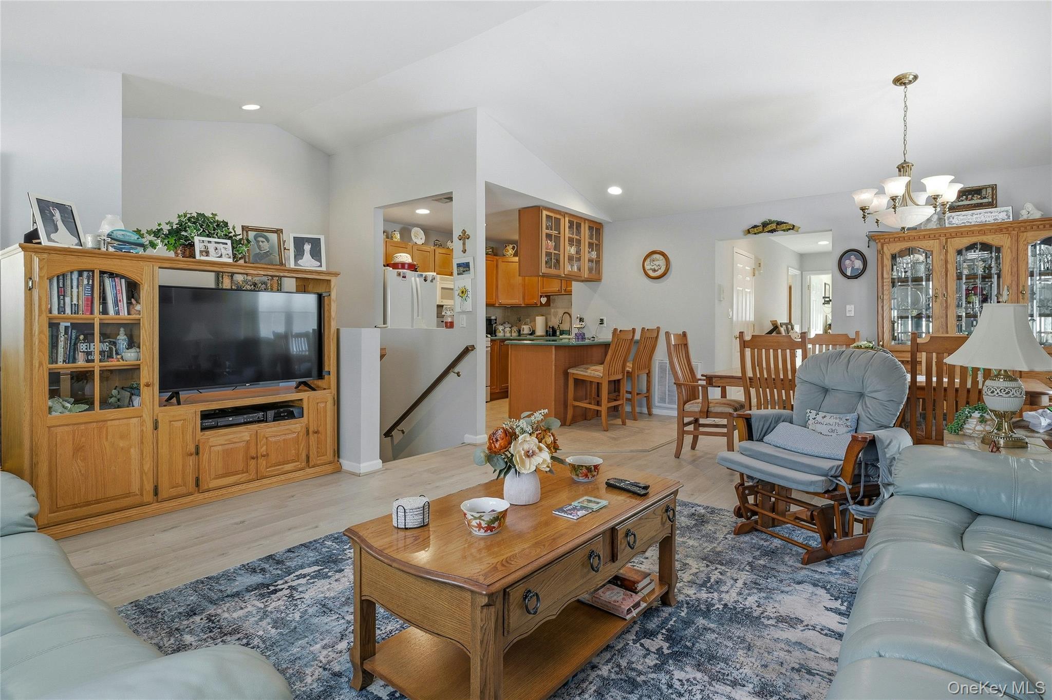 Condo Morley  Suffolk County, NY 11747, MLS-959161-10