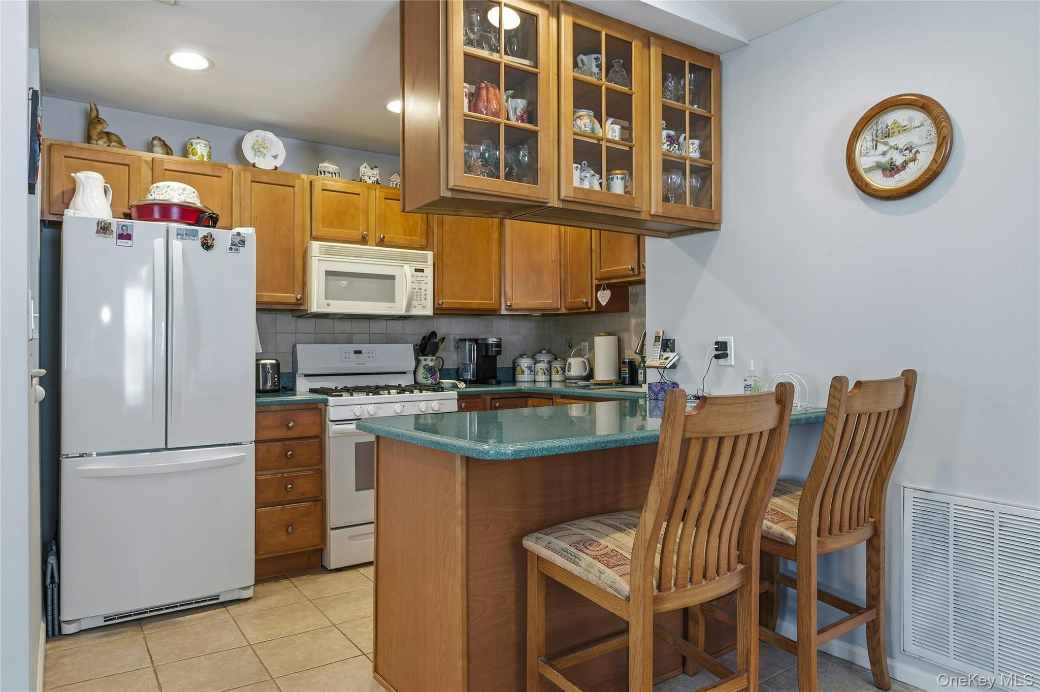 Condo Morley  Suffolk County, NY 11747, MLS-959161-13