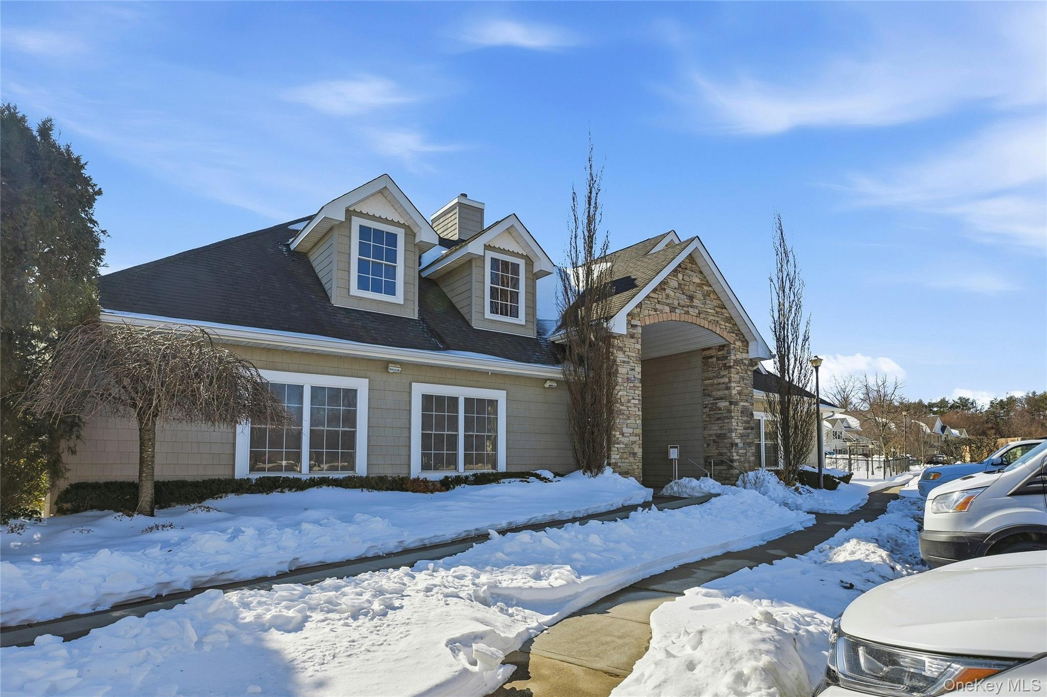 Condo Morley  Suffolk County, NY 11747, MLS-959161-26