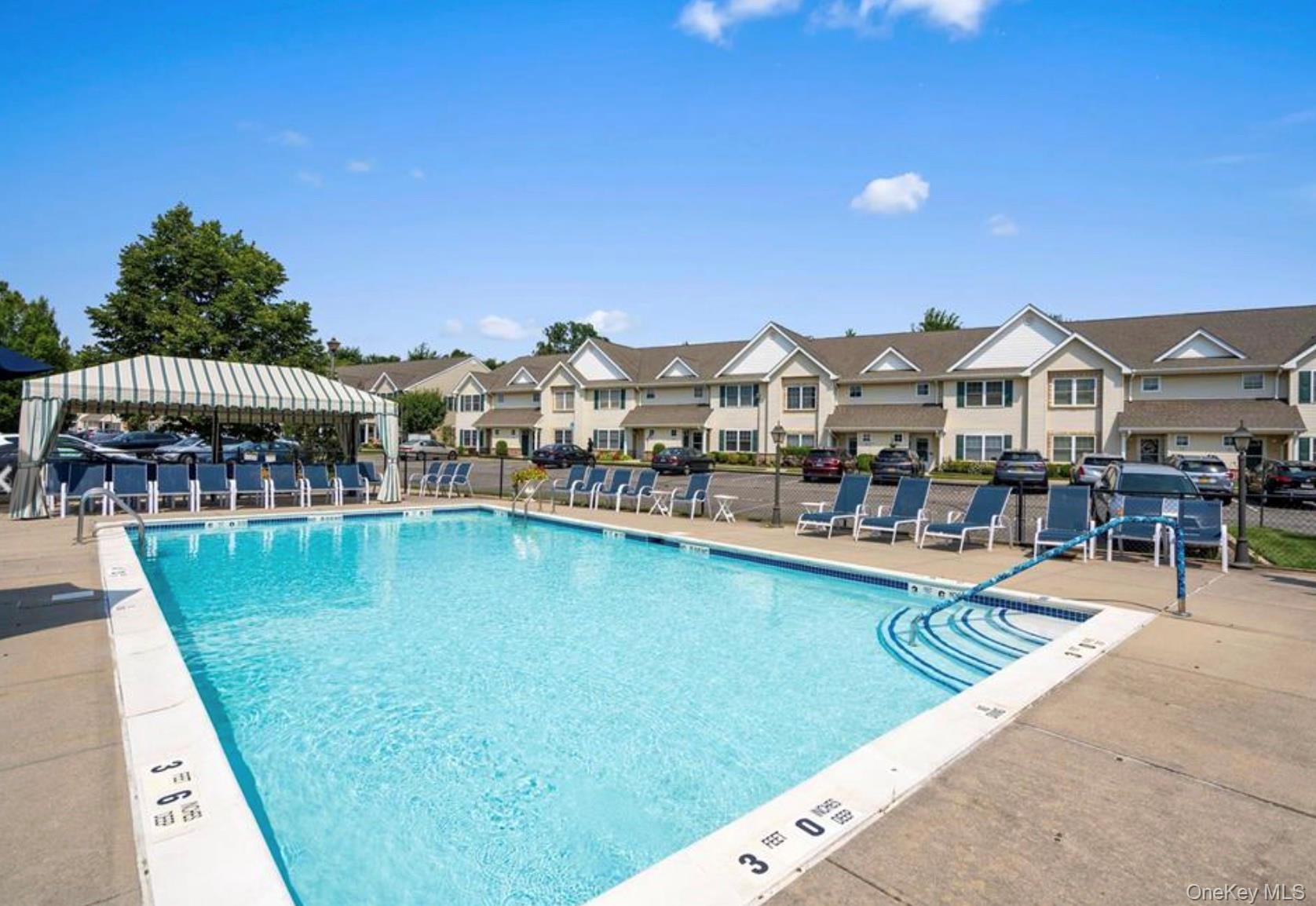 Condo Morley  Suffolk County, NY 11747, MLS-959161-33