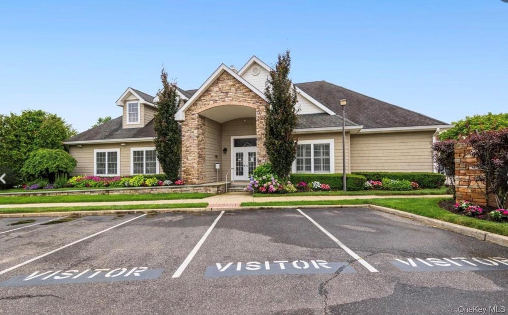 Condo Morley  Suffolk County, NY 11747, MLS-959161-36