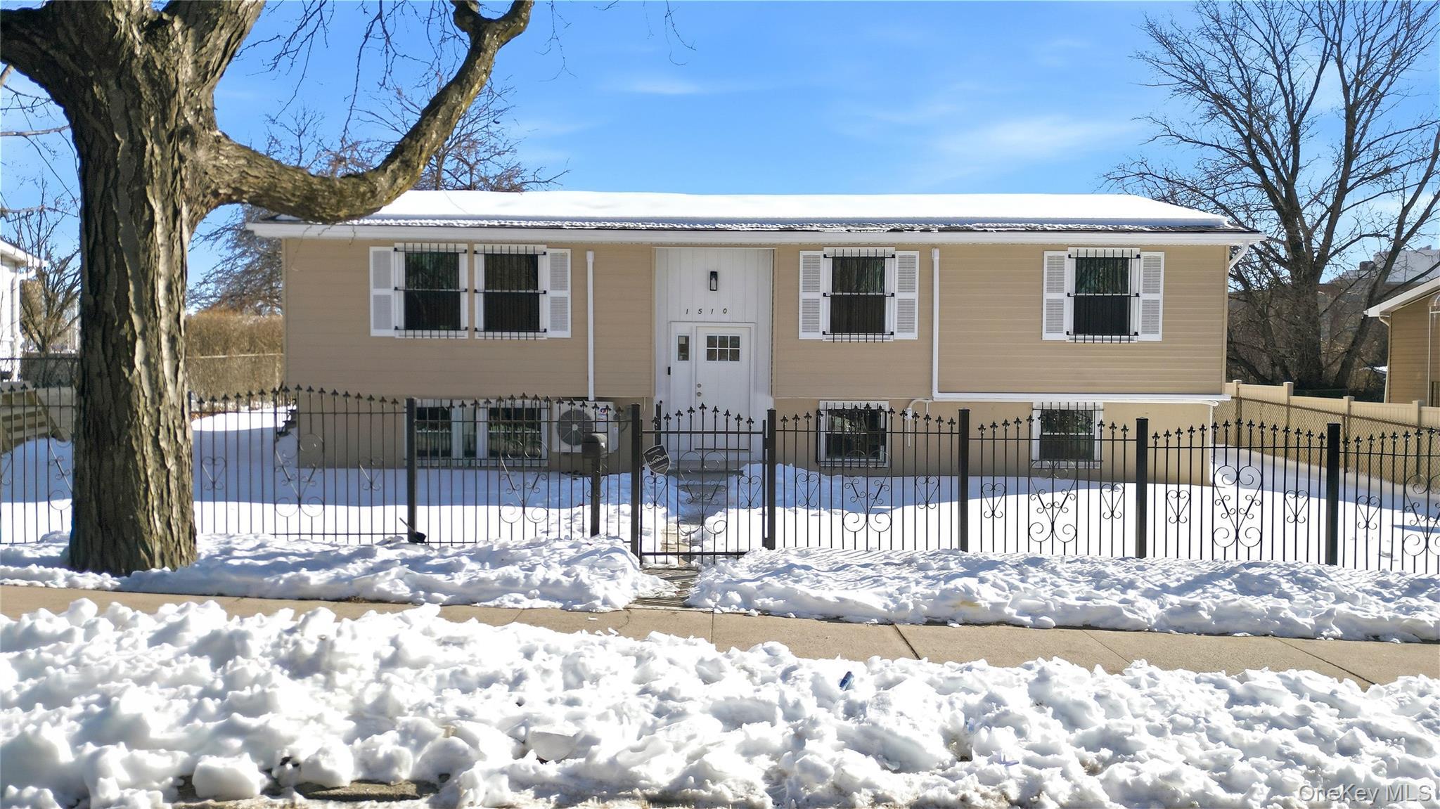 Single Family Crotona Park  Bronx, NY 10460, MLS-959257-2
