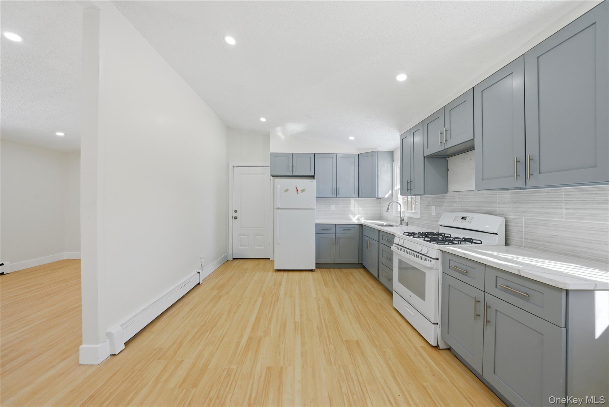 Single Family Crotona Park  Bronx, NY 10460, MLS-959257-28