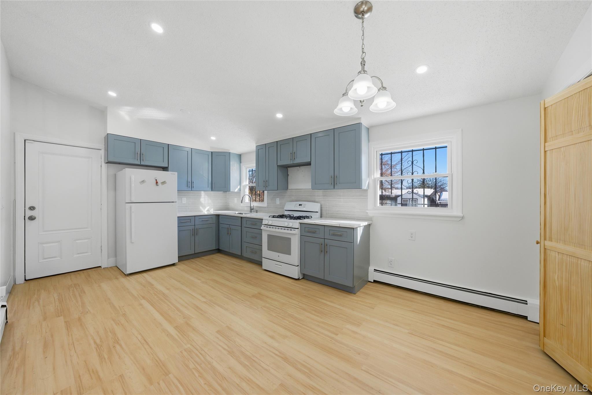 Single Family Crotona Park  Bronx, NY 10460, MLS-959257-30